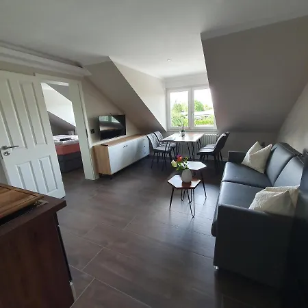 Neumuehler Hof - Moderne Ferienwohnung 